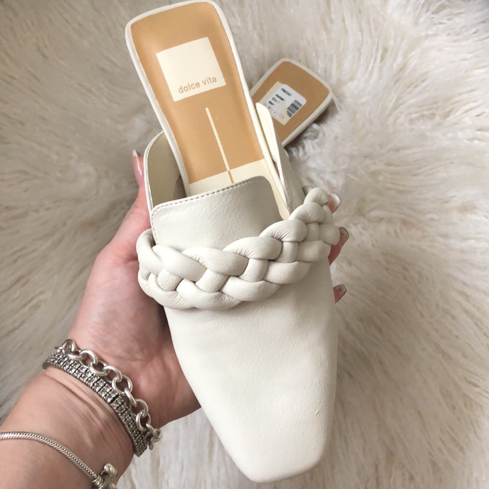 NEW Dolcia Vita Gracen cream braided slides